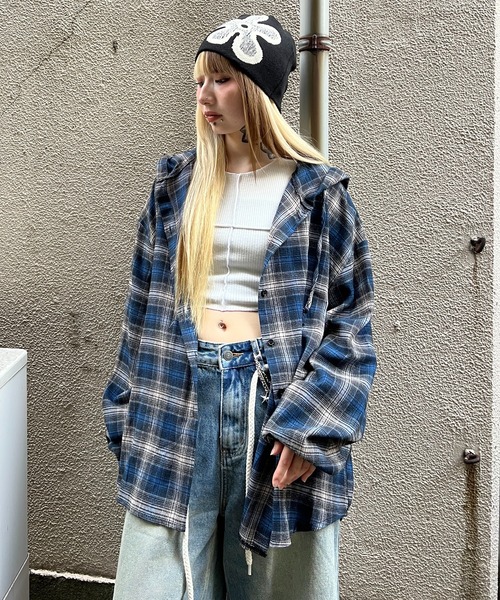 Figments（フィグメンツ）の「フーデッドオーバーチェックシャツ（シャツ/ブラウス・レディース・ブルー/ブラウン・FREE）」の11枚目の写真