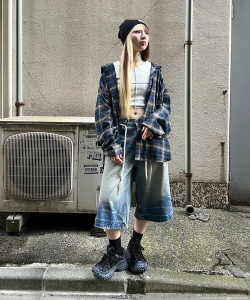 Figments（フィグメンツ）の「フーデッドオーバーチェックシャツ（シャツ/ブラウス・レディース・ブルー/ブラウン・FREE）」の14枚目の写真