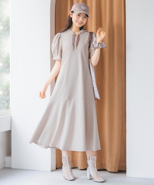 WILLSELECTION(ウィルセレクション)の「タックスリーブAラインパーカーワンピース(ワンピース・レディース・グレー/サックスブルー/ブラック/ピンク/ボルドー・FREE)」の4枚目の写真
