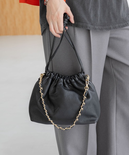 Elura（エルーラ）の「レザーギャザーBAG/451641（ハンドバッグ・レディース・ブラック/オフホワイト・ONE SIZE）」の2枚目の写真