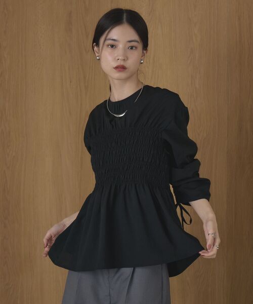 kivi（キヴィ）の「シャーリングギャザーブラウス（シャツ/ブラウス・レディース・ブラック・FREE）」の18枚目の写真