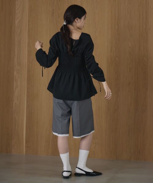kivi（キヴィ）の「シャーリングギャザーブラウス（シャツ/ブラウス・レディース・ブラック・FREE）」の22枚目の写真