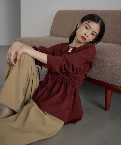 kivi（キヴィ）の「シャーリングギャザーブラウス（シャツ/ブラウス・レディース・ブラック・FREE）」の8枚目の写真