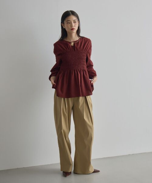 kivi（キヴィ）の「シャーリングギャザーブラウス（シャツ/ブラウス・レディース・ブラック・FREE）」の9枚目の写真