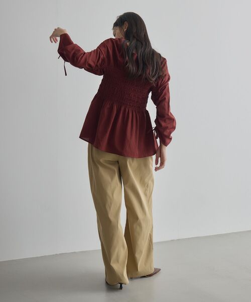 kivi（キヴィ）の「シャーリングギャザーブラウス（シャツ/ブラウス・レディース・ブラック・FREE）」の12枚目の写真