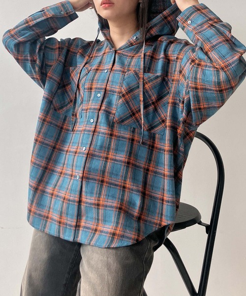 AS KNOW AS plus（アズノゥアズプラス）の「♪Wポケットフード付きビッグシルエットシャツ【UNISEX ITEM】（シャツ/ブラウス・レディース・グレー系/ブラック系/アイボリー系/ブルー系1/アイボリー系1/ブラック系1/ブルー系2/アイボリー系2/ネイビー系2・FREE）」の8枚目の写真