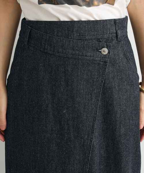 CRAFT STANDARD BOUTIQUE(クラフトスタンダードブティック)の「ラップ風デニムスカート(デニムスカート・レディース・ブラック/アイボリー/インディゴブルー・L/M)」の4枚目の写真
