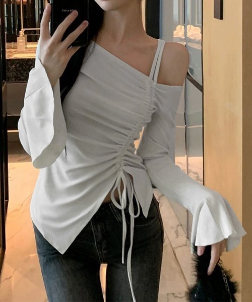 Miniministore(ミニミニストア)の「ワンオフショルダーTシャツギャザー 長袖(Tシャツ/カットソー・レディース・ブラック/ダークグレー/ホワイト・FREE)」の18枚目の写真