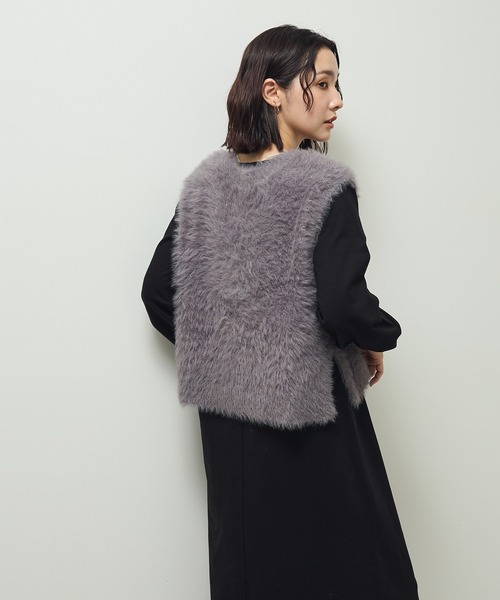 Green Parks(グリーンパークス)の「SET2点ラメフェザーベスト+ミニ裏毛ワンピース(ワンピース・レディース・ベージュ/グレー・FREE)」の7枚目の写真