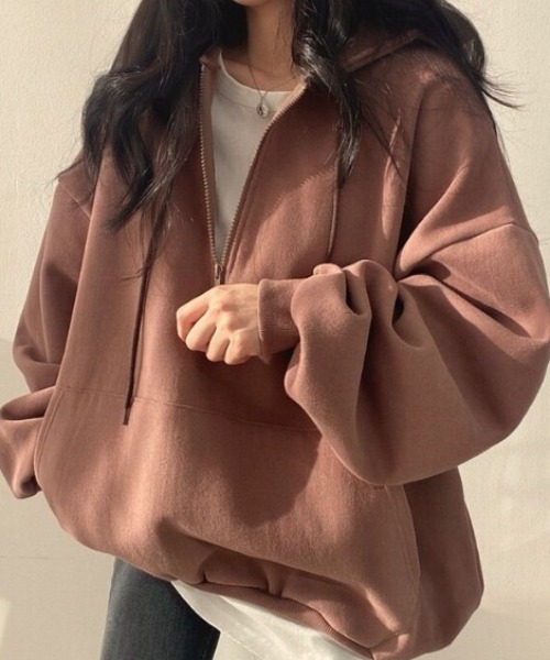 cammie(キャミー)の「カンガルーポケットハーフジップフーディー(パーカー・レディース・アイボリー/モカ/グレー・M/L)」の3枚目の写真