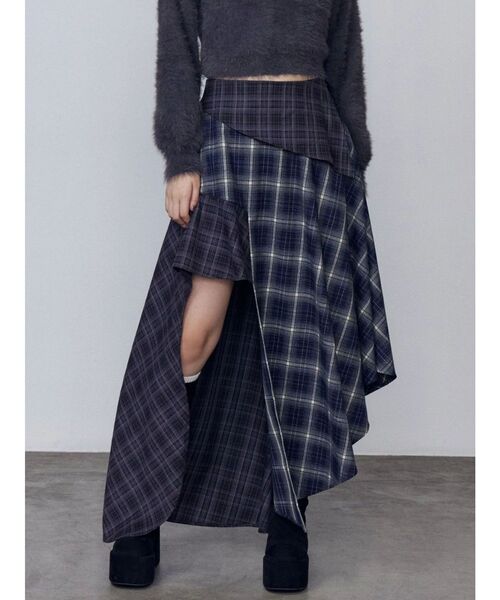 EMODA(エモダ)の「アシンメトリードッキングスカート(スカート・レディース・ブラック/ネイビー/カーキ・SMALL/MEDIUM)」の3枚目の写真