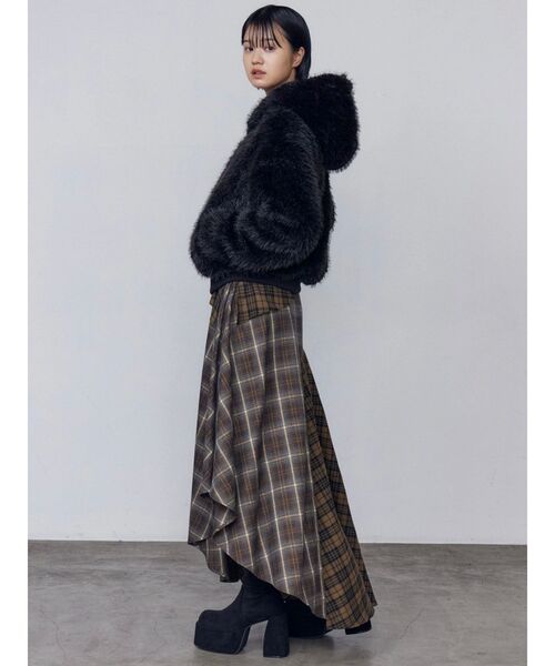 EMODA(エモダ)の「アシンメトリードッキングスカート(スカート・レディース・ブラック/ネイビー/カーキ・SMALL/MEDIUM)」の11枚目の写真