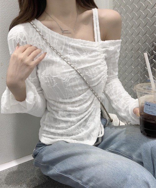 Miniministore(ミニミニストア)の「ワンオフショルダーレースTシャツギャザー(Tシャツ/カットソー・レディース・ブラック/ホワイト・FREE)」の12枚目の写真
