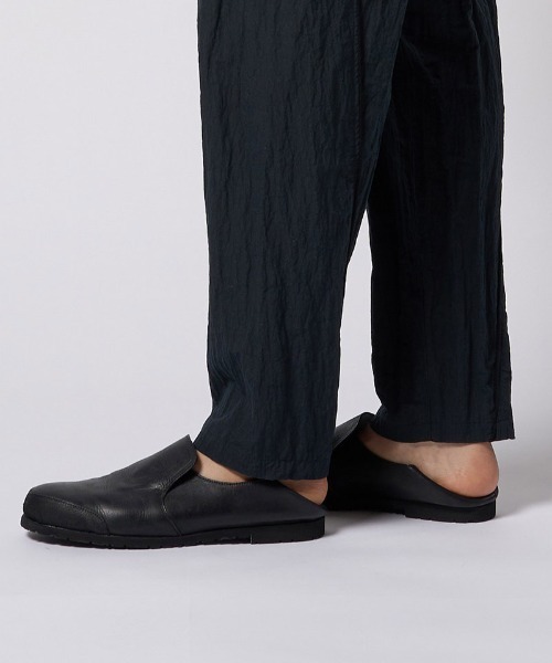 wjk（ダヴルジェイケイ）の「mko13194- combination slip-on shoes スリッポンシューズ(8994 bt51h)（スリッポン・メンズ・ブラック・41/42/43）」の3枚目の写真