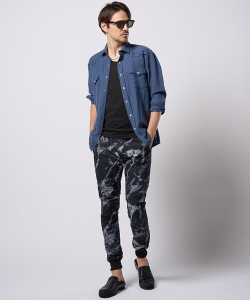 wjk（ダヴルジェイケイ）の「mko13194- combination slip-on shoes スリッポンシューズ(8994 bt51h)（スリッポン・メンズ・ブラック・41/42/43）」の17枚目の写真