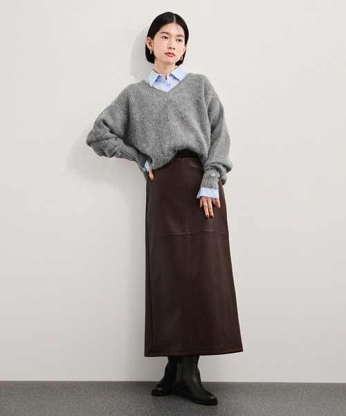 le cercle ADAM ET ROPE'(ルセルクルアダムエロペ)の「片畔Vネックプルオーバー(ニット/セーター・レディース・グレー/ラベンダー/グレー系その他/ピンク系その他・FREE)」の19枚目の写真