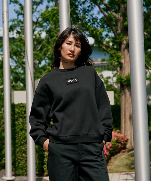 RVCA(ルーカ)の「RVCA レディース MATCH CREW トレーナー 【2025年秋冬モデル】 @autumn/ルーかクルーネックスウェットトレーナー(スウェット・レディース・ブラック/ホワイト/ブラウン系その他・SMALL/MEDIUM)」の12枚目の写真