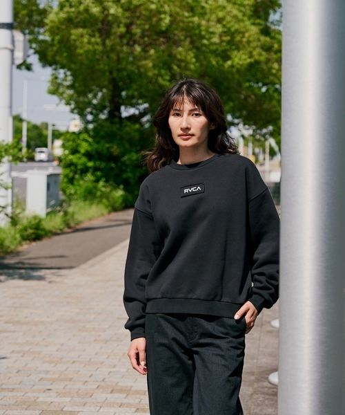 RVCA(ルーカ)の「RVCA レディース MATCH CREW トレーナー 【2025年秋冬モデル】 @autumn/ルーかクルーネックスウェットトレーナー(スウェット・レディース・ブラック/ホワイト/ブラウン系その他・SMALL/MEDIUM)」の10枚目の写真