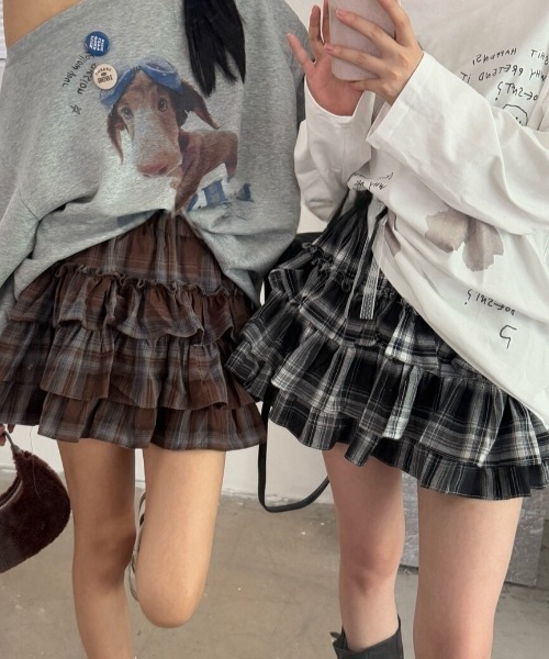 Sibra（シブラ）の「【新作・全8色展開】チェックティアードミニスカート（スカート・レディース・ネイビー/ワイン/チャコールグレー/ブラウン/レッド/ベージュ/ブラック/ブラウン×イエロー・M）」の14枚目の写真