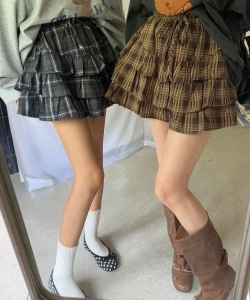 Sibra（シブラ）の「【新作・全8色展開】チェックティアードミニスカート（スカート・レディース・ネイビー/ワイン/チャコールグレー/ブラウン/レッド/ベージュ/ブラック/ブラウン×イエロー・M）」の21枚目の写真