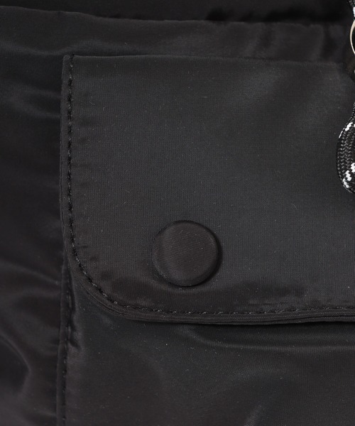 crossi（クロッシー）の「Crossi BIGポケット付ナイロン2WAYバッグ Nylon（トートバッグ・レディース・ブラック/カーキ・FREE）」の7枚目の写真
