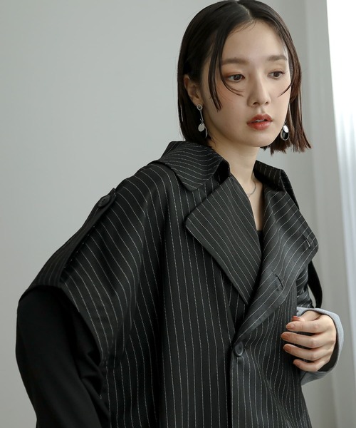 n'OrLABEL(ノアールレーベル)の「ケープコート(ポンチョ・レディース・ブラック/グレー・FREE)」の18枚目の写真