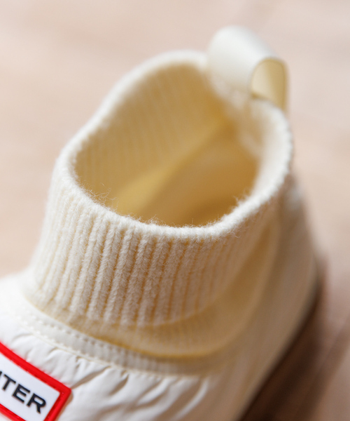 HUNTER(ハンター)の「【HUNTER/ハンター】イン/アウト ニッティド カフ スリッパ― ブーツ/KNITTED CUFF BOOT/ブーツ/スリッポン/お出かけ【WEB限定】(スリッポン・レディース・オフホワイト/ブラック・22/23/24/25)」の17枚目の写真