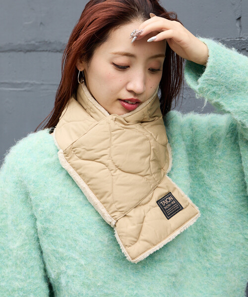 FREAK'S STORE(フリークスストア)の「限定展開 TAION/タイオン MILITARY REVERSIBLE DOWN SCARF/ミリタリー リバーシブル ダウン スカーフ (ダウン・ボア)(マフラー・レディース・チャコールグレー/ブラック/オリーブ/ベージュ・ONE SIZE)」の14枚目の写真