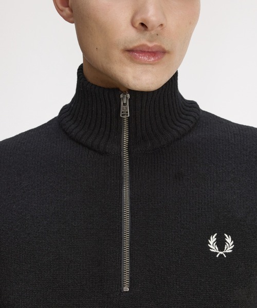 FRED PERRY(フレッドペリー)の「Ribbed Sleeve Half Zip Jumper/リブ袖ハーフジップニット(ニット/セーター・メンズ・ブラック・M/L)」の8枚目の写真