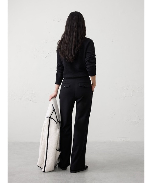 BANANA REPUBLIC FACTORY STORE(バナナリパブリック ファクトリーストア)の「BANANA REPUBLIC FACTORY STORE ワイドレッグ ウルトラハイライズ ブラッシュド ピンタックパンツ(その他パンツ・レディース・ブラック/アイボリー/ネイビー/ベージュ・2/0/8/6/4)」の7枚目の写真