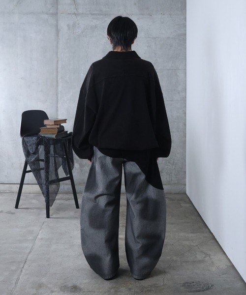 Confirm（コンファーム）の「ドローコード ポロ スウェット ユニセックス（スウェット・メンズ・ブラック・M/L）」の8枚目の写真