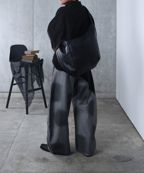 Confirm（コンファーム）の「ドローコード ポロ スウェット ユニセックス（スウェット・メンズ・ブラック・M/L）」の13枚目の写真