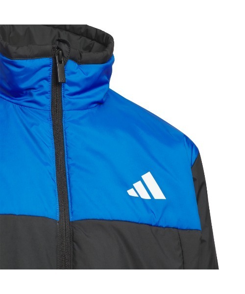 adidas（アディダス）の「アディダス adidas キッズ マストハブ スモールロゴ ルーズフィット 中わた入りライトジャケット（ブルゾン・キッズ・ブラック×ブルー/ピンク・130cm/140cm/150cm/160cm）」の6枚目の写真