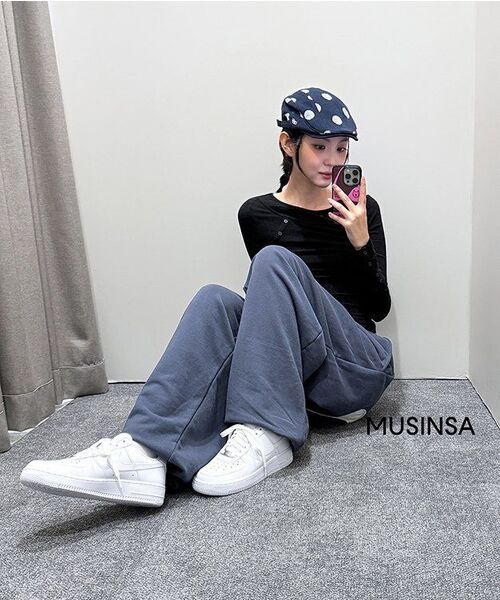 AAKAM(アーカム)の「Flowers Zip-Up Hoodie (Gray)(パーカー・レディース・その他・1/2)」の13枚目の写真