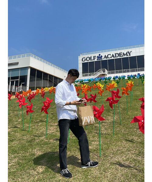 MUSINSA STANDARD（ムシンサスタンダード）の「CALIKストレートデニムパンツ[ウォッシュドブラック]（デニムパンツ・メンズ・その他・27/28/29/34/32/30/31/33/26/40/38/42/36）」の18枚目の写真