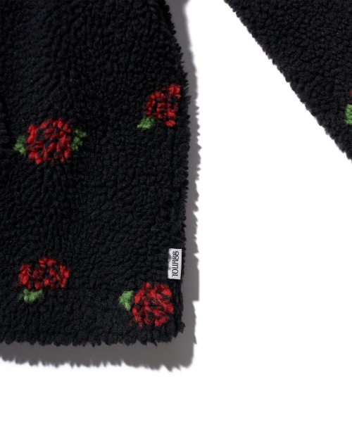 YOUHEE(ユヒ)の「ROSE PATTERN FLEECE ANORAK BLACK(その他アウター・レディース・その他・FREE)」の7枚目の写真