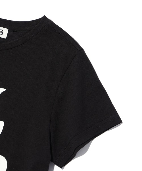 YOUHEE(ユヒ)の「NOT A KID GRAPHIC T-SHIRT BLACK(Tシャツ/カットソー・レディース・その他・FREE)」の8枚目の写真
