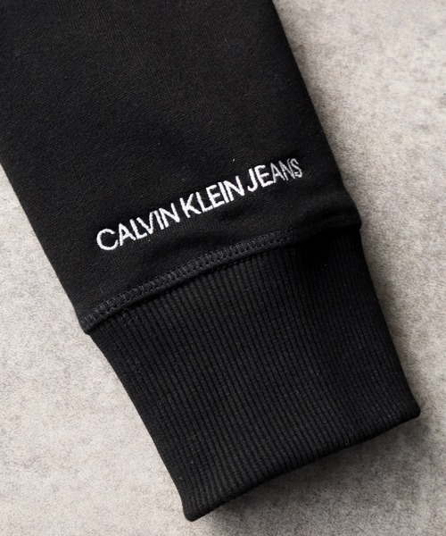 Calvin Klein Jeans(カルヴァンクラインジーンズ)の「【Calvin Klein JEANS/カルバンクライン ジーンズ】ESSENTIAL REGULAR Fleece Hoodie/ワンポイント刺繍ロゴ プルオーバーパーカー 裏起毛(パーカー・メンズ・ブラック/ホワイト・XXL/S/M/L/XL)」の9枚目の写真