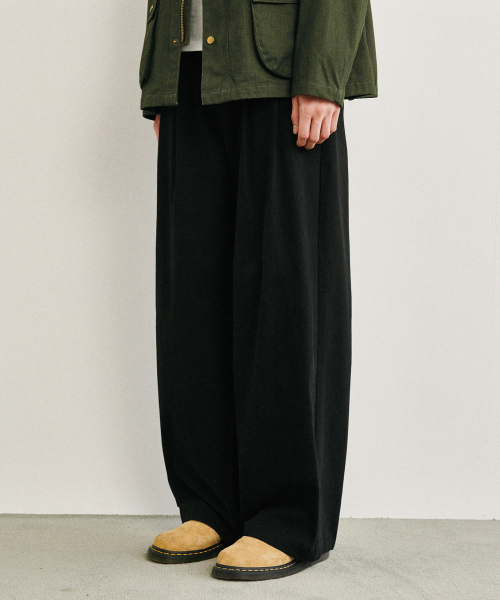 GLW(ジーエルダブリュ)の「ワイドツーピンタックコットンパンツブラック(その他パンツ・レディース・その他・SMALL/MEDIUM/LARGE)」の2枚目の写真