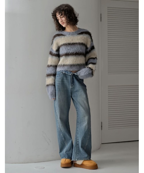 Re:EDIT（リエディ）の「[2025 WINTER COLLECTION]シャギーニットマルチボーダーショートトップス（ニット/セーター・レディース・ブラック/ブルー/イエロー・MEDIUM/LARGE）」の12枚目の写真