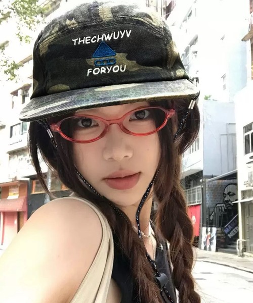 VIBGYOR（ヴィブジョー）の「【EIZZ/アイズ】ロゴ刺繍 カモフラージュ柄 キャップ（キャップ・レディース・カモフラージュ・FREE）」の5枚目の写真