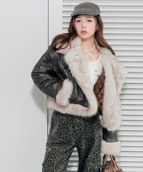 OLIVE des OLIVE（オリーブデオリーブ）の「ファームートンジャケット（ムートンコート・レディース・ダークブラウン/アイボリー・FREE）」の20枚目の写真