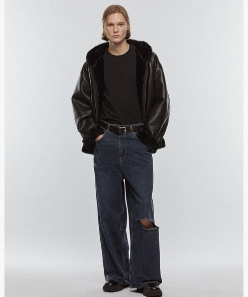 V2（ブイツー）の「V2／8224レザームートンジャケット（ブルゾン・メンズ・ブラック・MEDIUM/LARGE）」の2枚目の写真