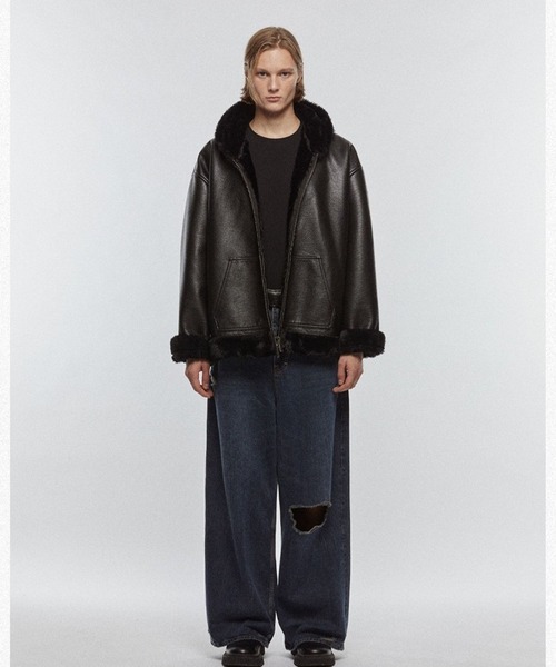 V2（ブイツー）の「V2／8224レザームートンジャケット（ブルゾン・メンズ・ブラック・MEDIUM/LARGE）」の4枚目の写真