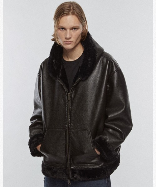 V2（ブイツー）の「V2／8224レザームートンジャケット（ブルゾン・メンズ・ブラック・MEDIUM/LARGE）」の6枚目の写真