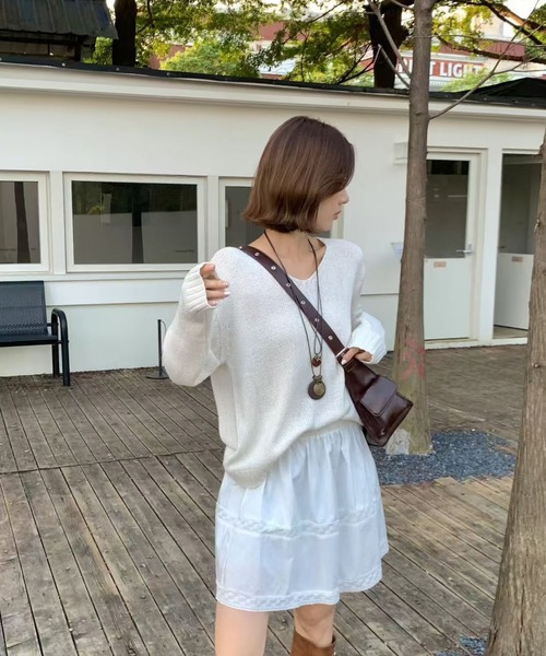 NuNuNa（ヌヌナ）の「【NuNuNa】２WAY合成皮革サイドポケットショルダーバッグ（ショルダーバッグ・レディース・ブラック/アイボリー/ブラウン/チャコール・FREE）」の7枚目の写真