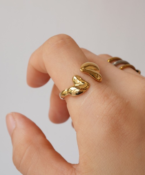 Port(ポート)の「【 Port / ポート 】 メタル ハート ハグリング(リング・レディース・シルバー/ゴールド・FREE)」の5枚目の写真