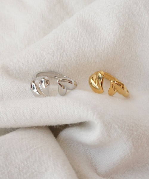 Port(ポート)の「【 Port / ポート 】 メタル ハート ハグリング(リング・レディース・シルバー/ゴールド・FREE)」の3枚目の写真