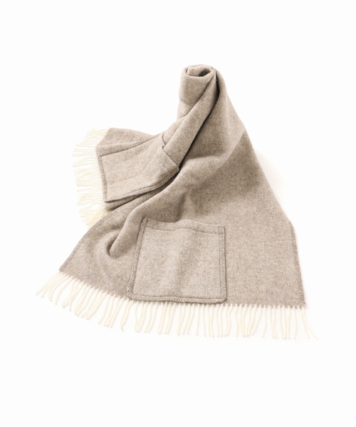 plage（プラージュ）の「LAPUAN KANKURIT / ラプアンカンクリ POCKET SHAWL ARVO ショール（ストール/ショール・レディース・グレー/ベージュ・FREE）」の5枚目の写真