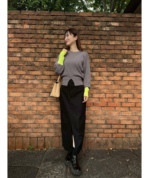 Day and Grade(デイアンドグレイド)の「【前田ゆかセレクト】バイカラーフロントスリットプルオーバー / ストレッチ・ニット(ニット/セーター・レディース・グレー系その他・FREE)」の13枚目の写真
